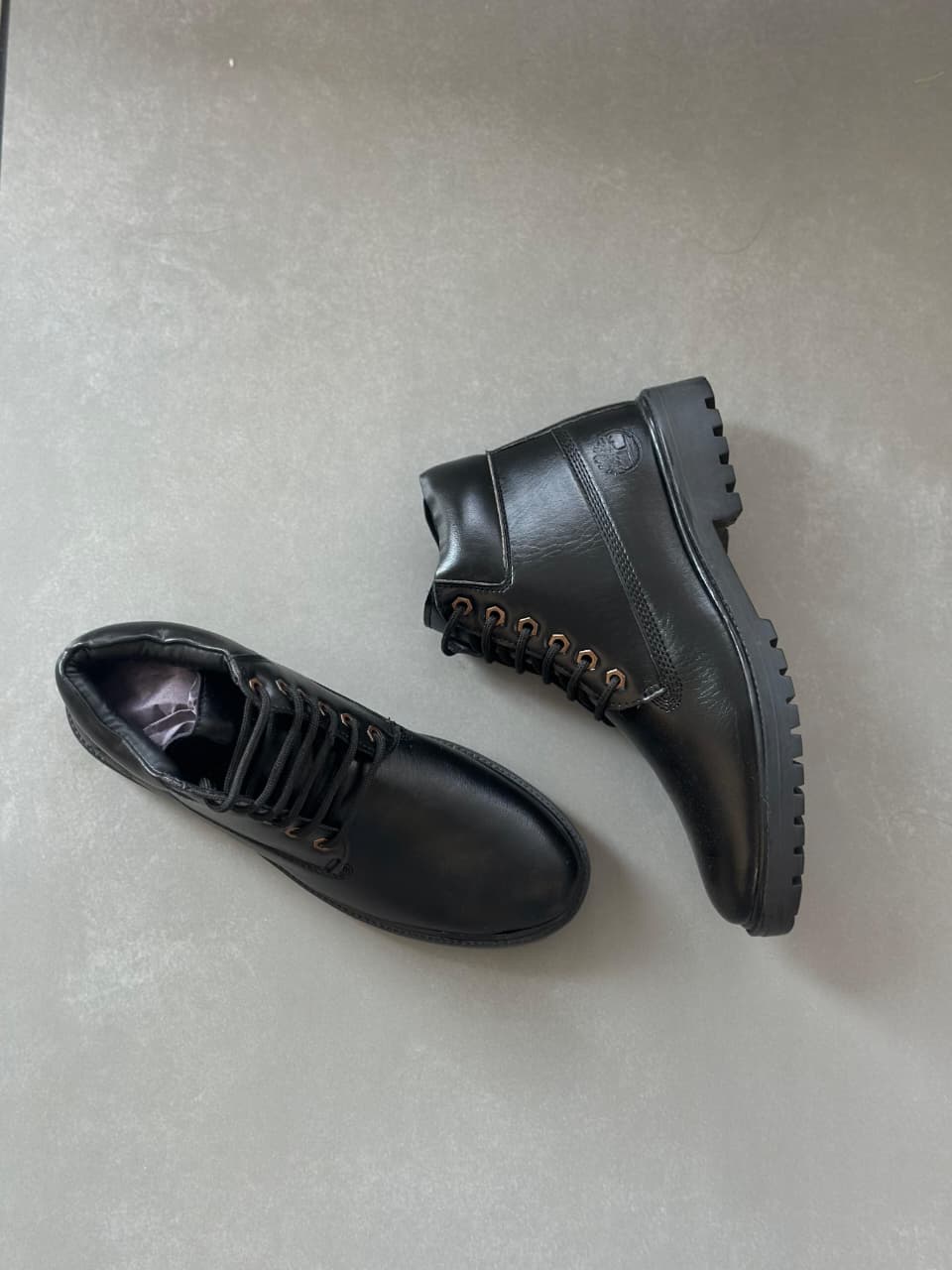 TIMBERLAND BOOTS