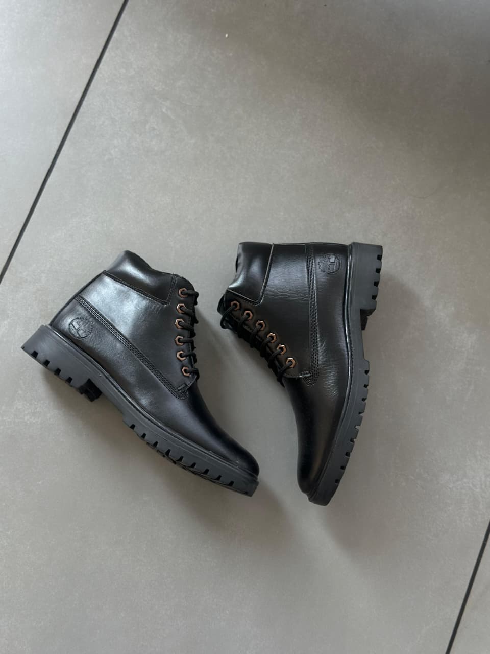 TIMBERLAND BOOTS