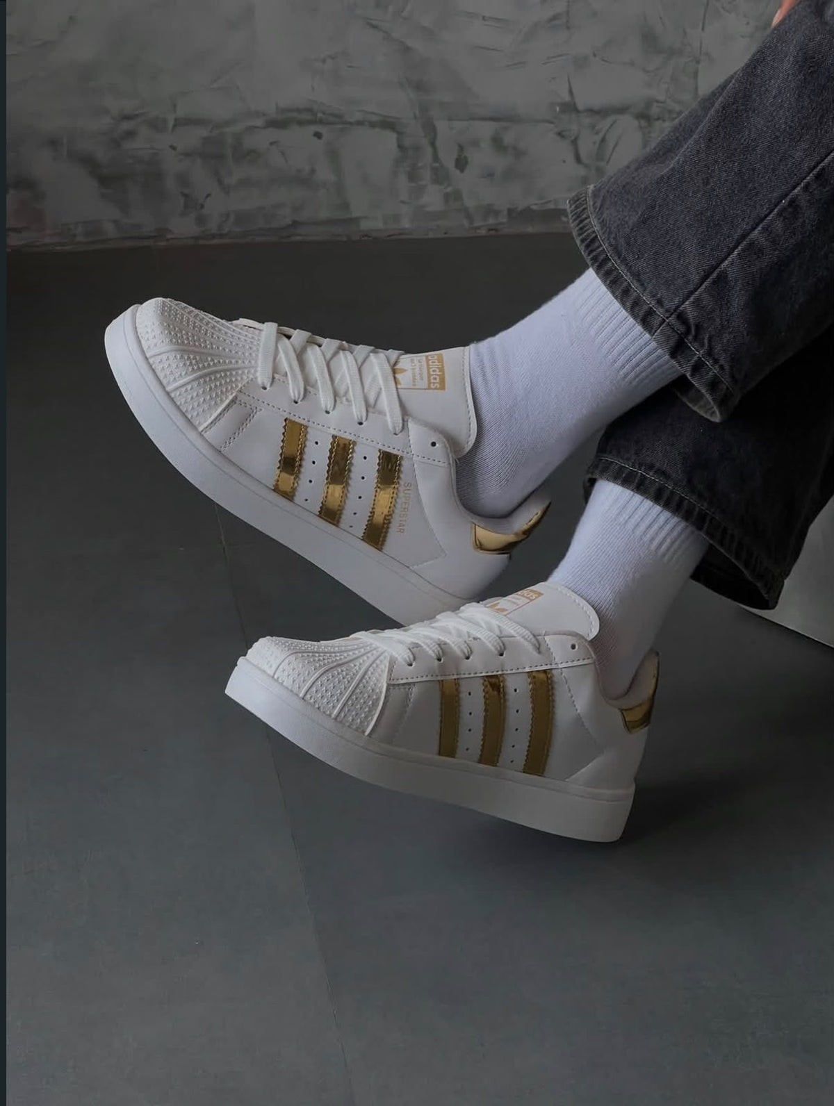ADIDAS SUPERSTAR
